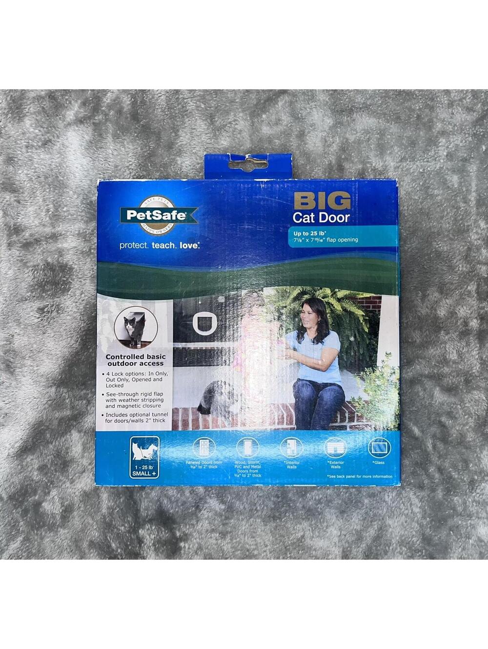 PetSafe Big Cat Door Up to 25 lbs, White, 4 Lock Options, See-Through Flap, NOB